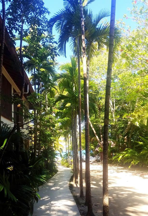 Idle Awhile Beach Hotel Negril Exterior photo